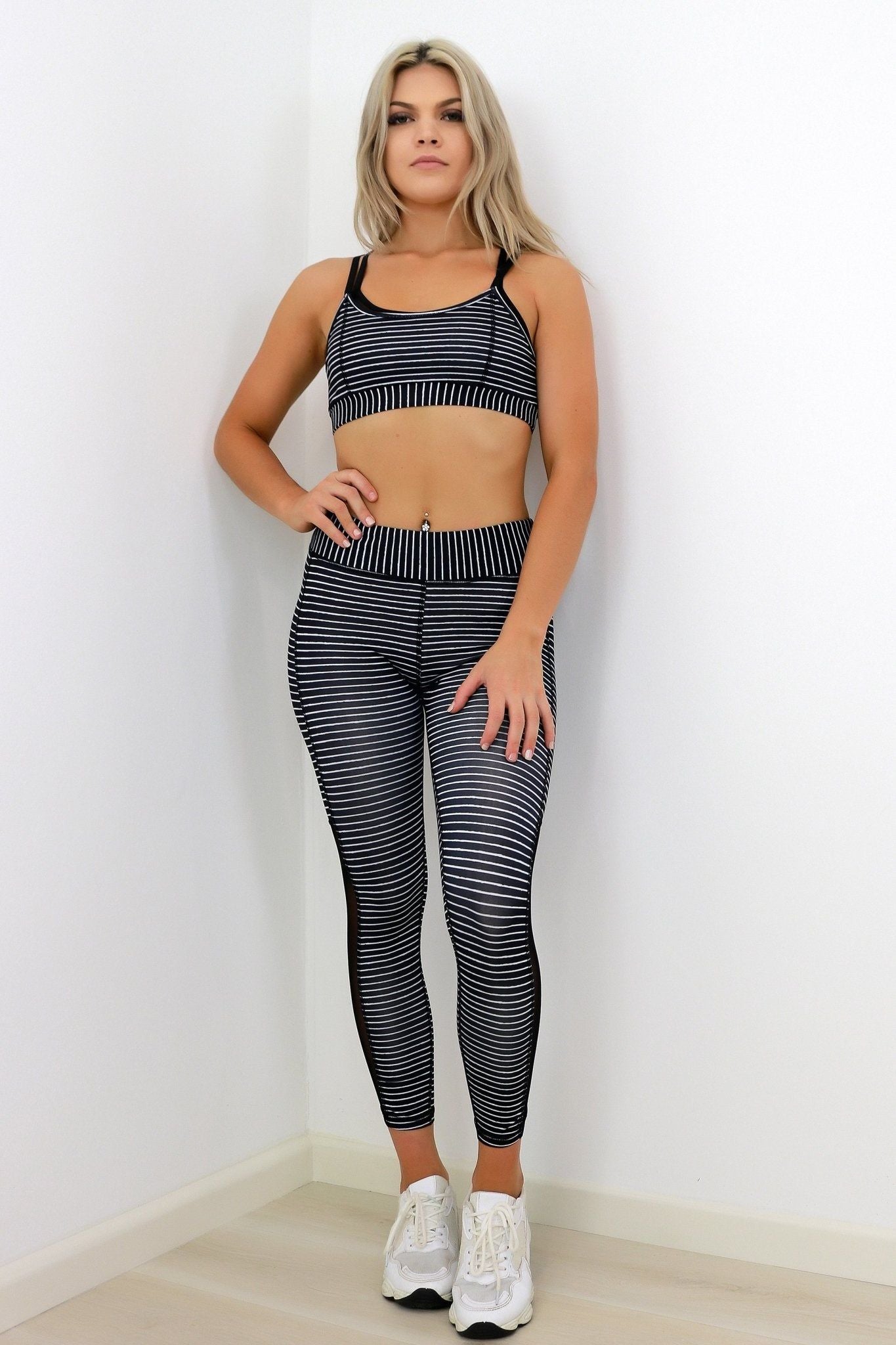 Black Tigress Sports Bra and 7/8 Length Legging Set - Hey Sara