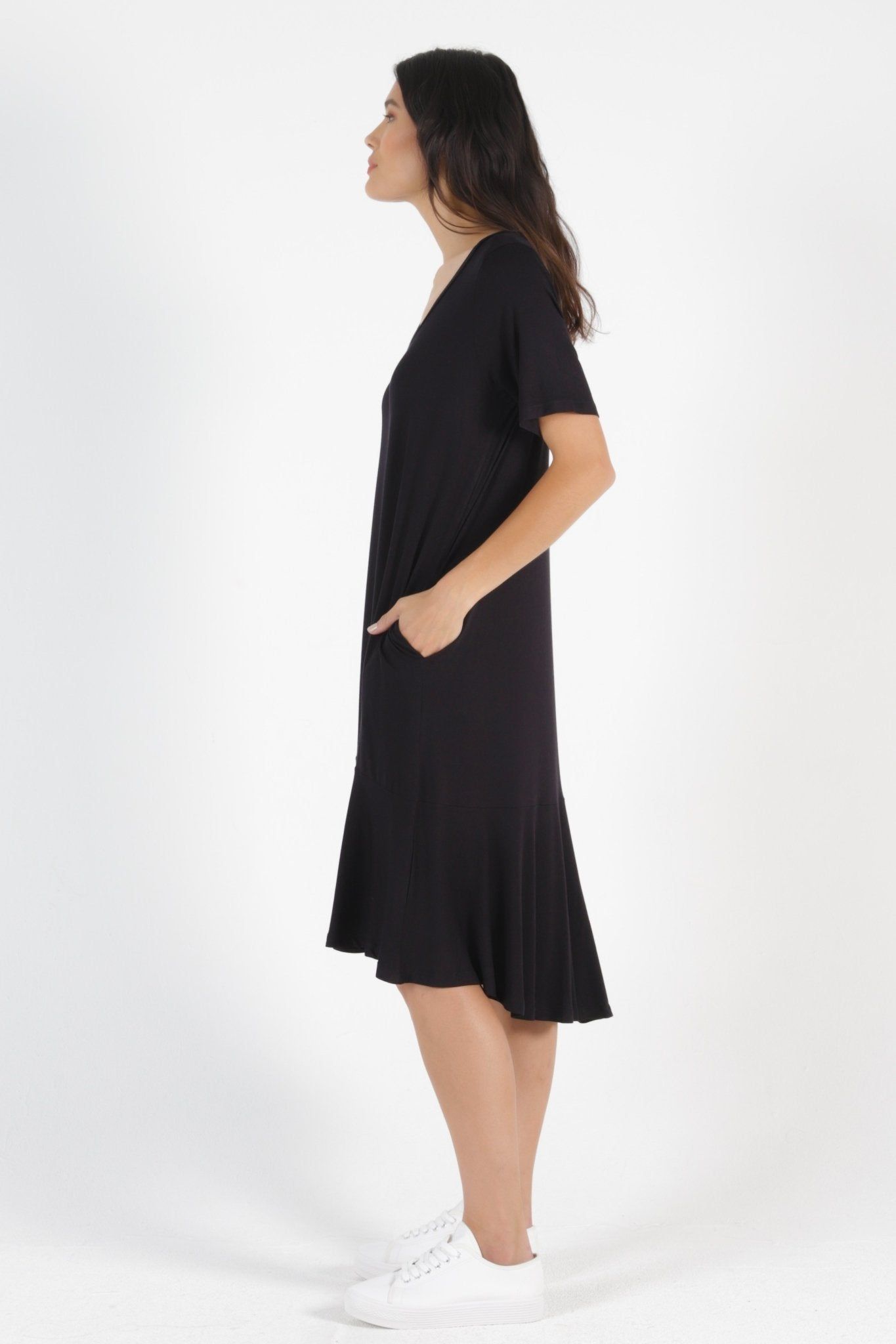 Betty Basics Camden Midi Dress in Black - Hey Sara