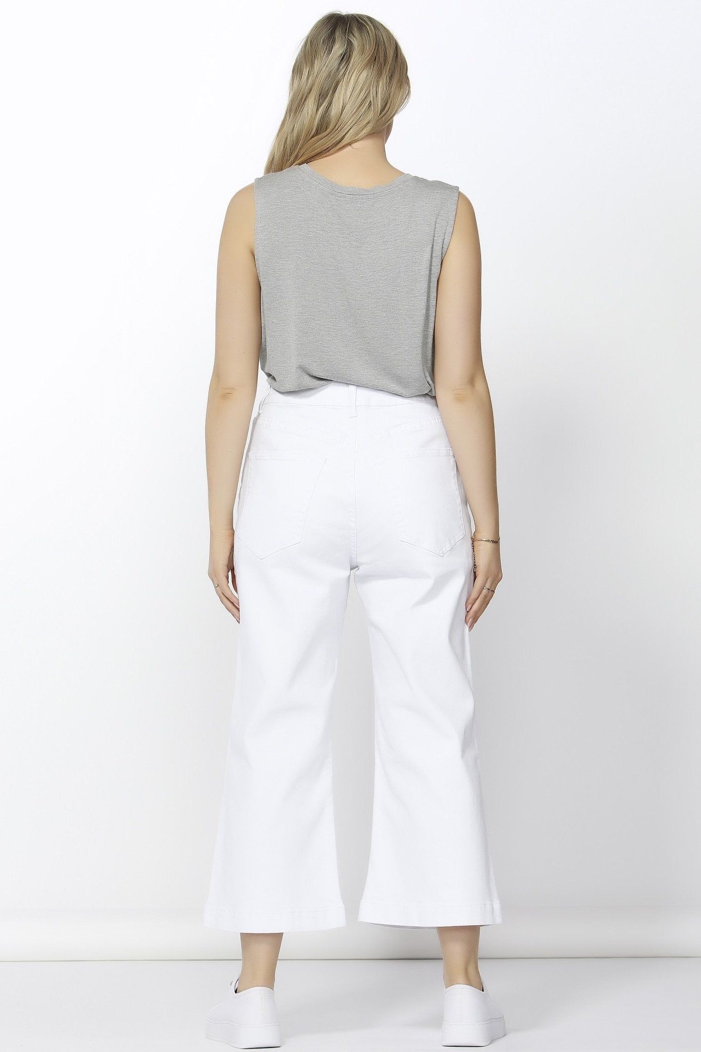 Betty Basics Drew Wide Crop Culotte Jean in White - Hey Sara