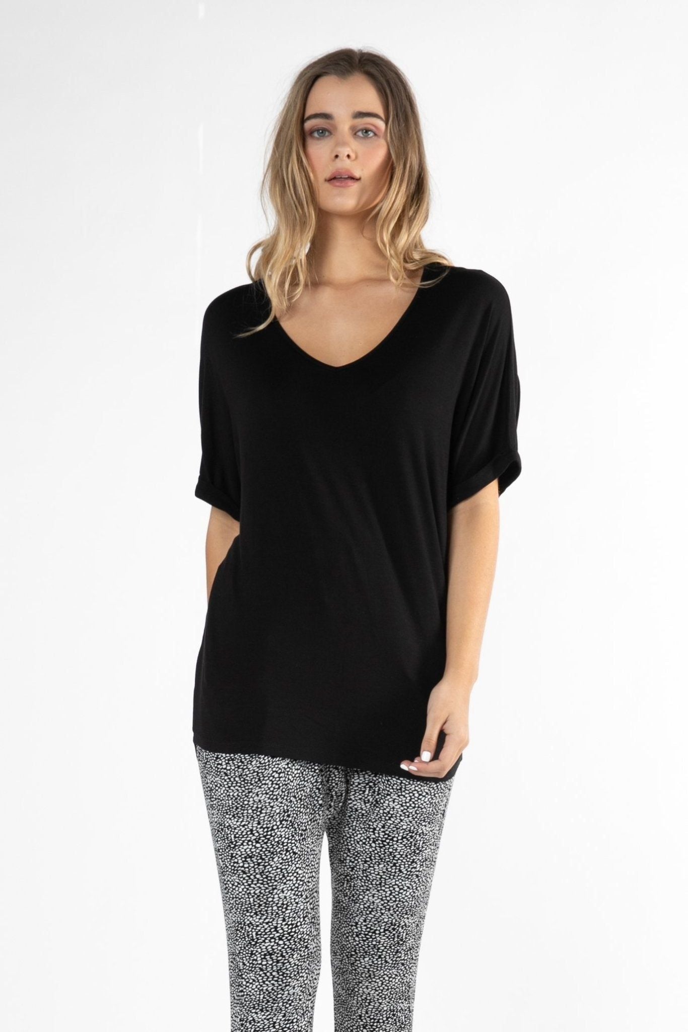 Betty Basics Granada Oversized Tee in Black - Hey Sara