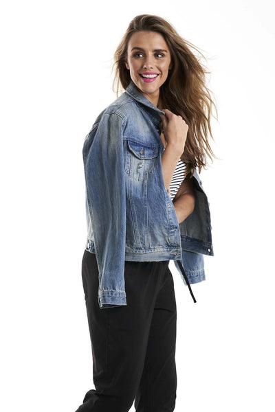 Betty Basics Hudson Denim Jacket in Vintage Wash - Hey Sara