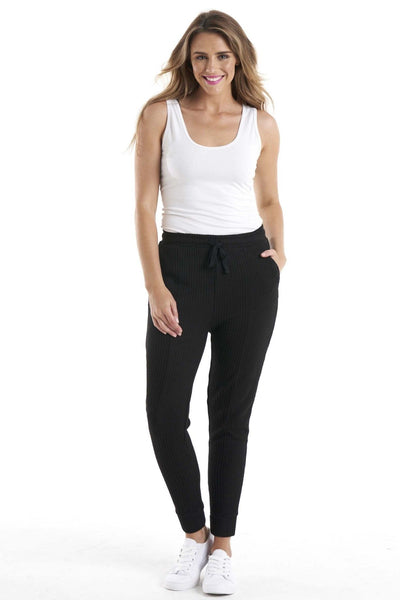 Betty Basics Jojo Pant in Black - Hey Sara