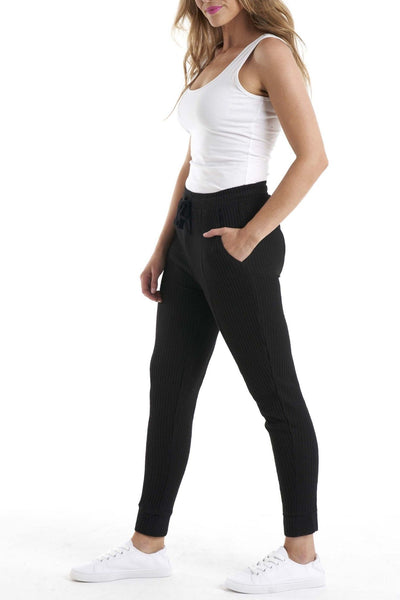 Betty Basics Jojo Pant in Black - Hey Sara