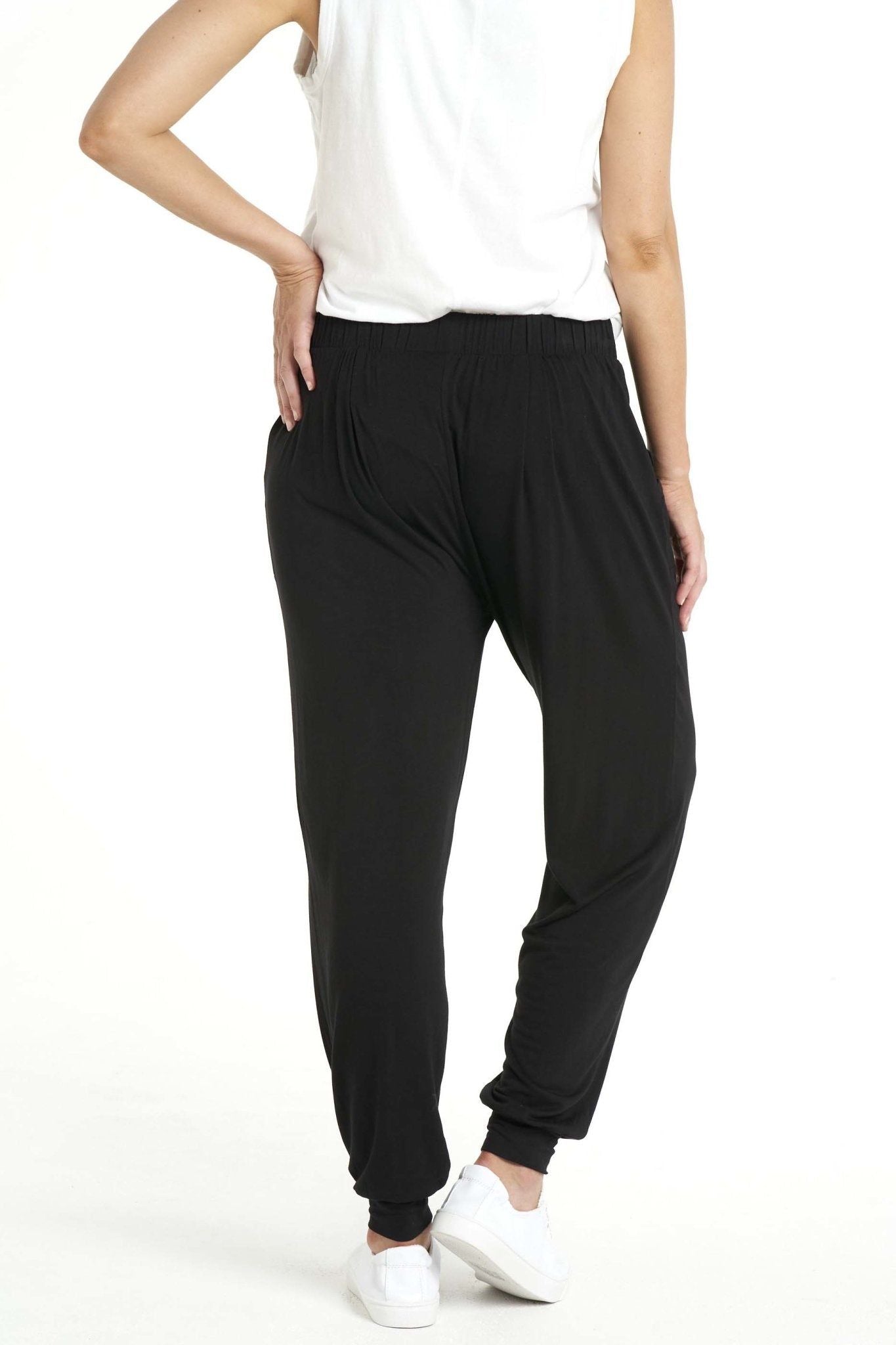 Betty Basics Paris Harem Pant in Black - Hey Sara