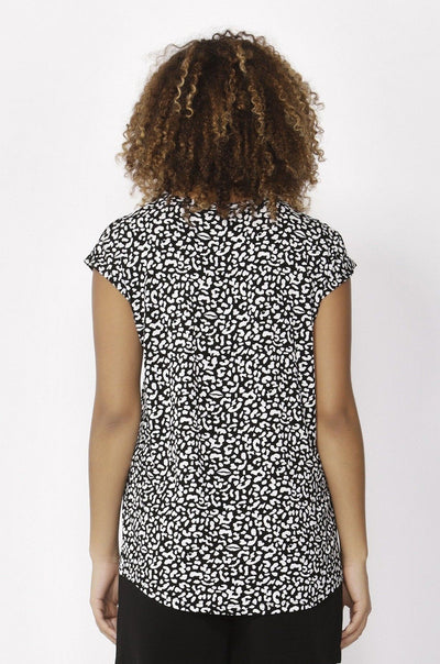Betty Basics Zadar Tee in Brush Print - Hey Sara