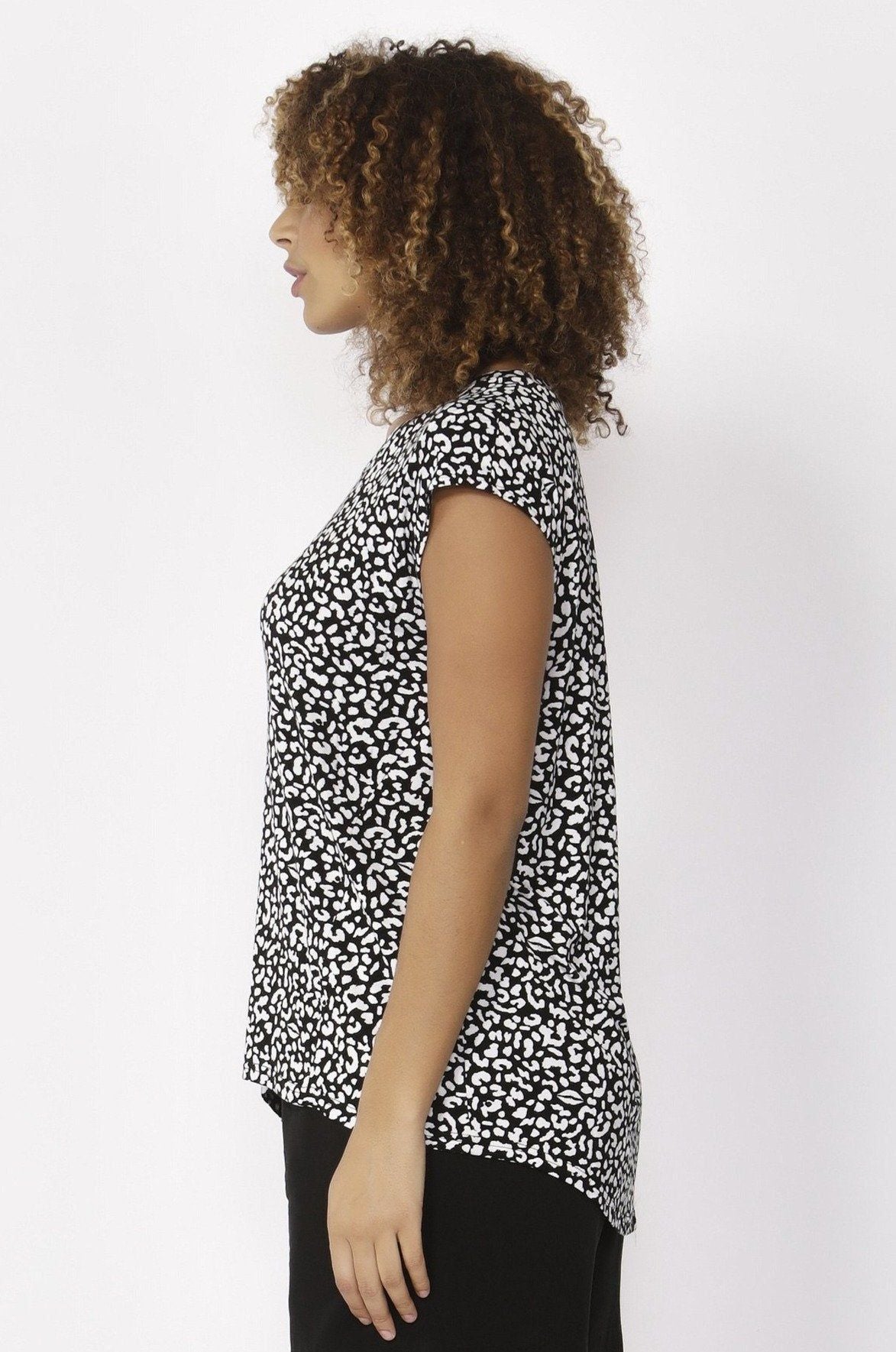 Betty Basics Zadar Tee in Brush Print - Hey Sara